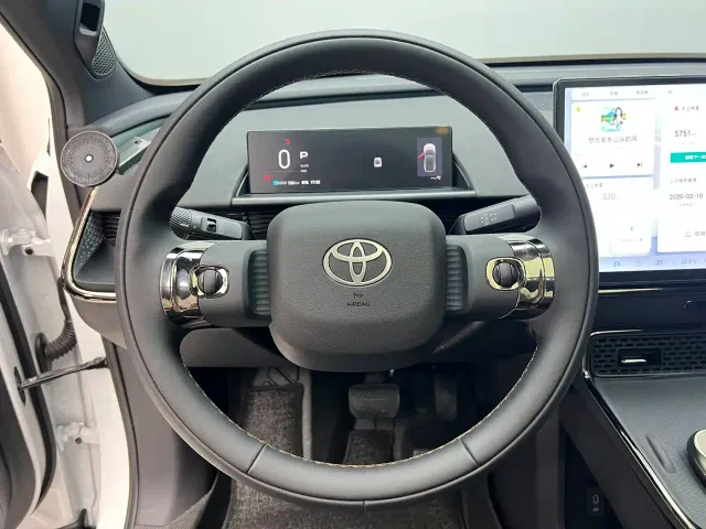 Toyota BoZhi 3X — Фото автомобиля 12