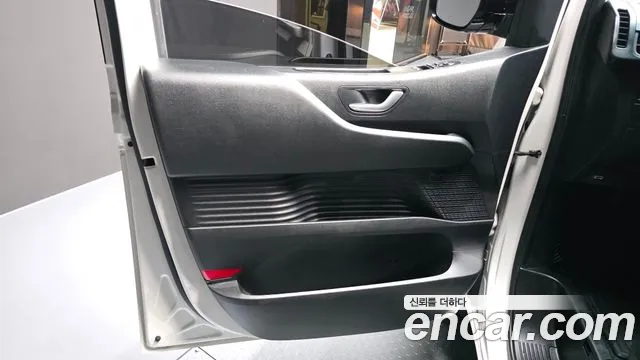 Hyundai Staria Staria Tourer 11 мест — Фото автомобиля 23