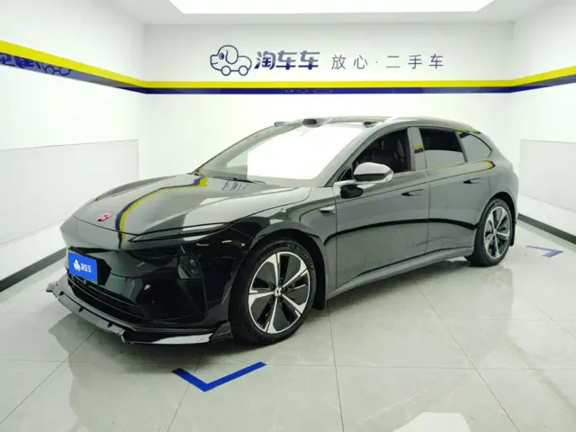 Фотография автомобиля — Nio ET5 Touring