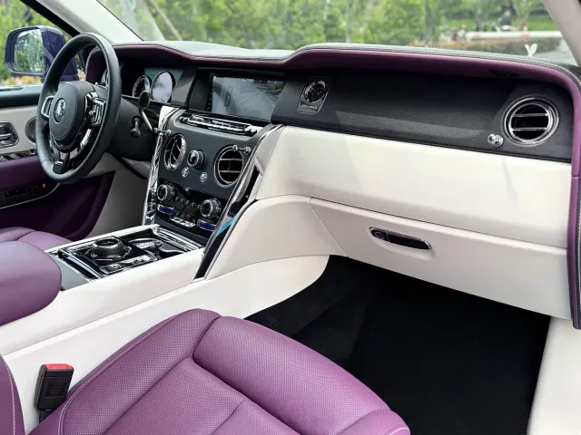 Rolls-Royce Cullinan — Фото автомобиля 14