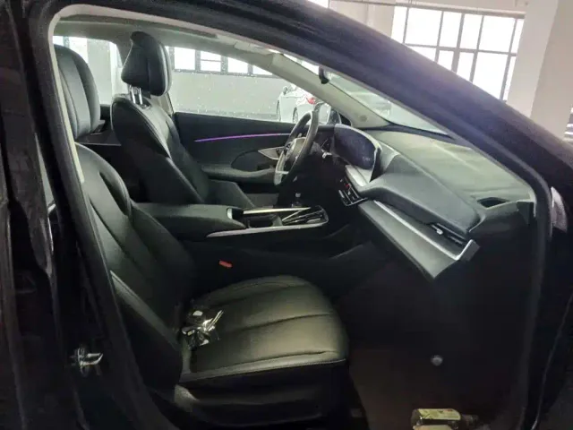 Buick LaCrosse — Фото автомобиля 11