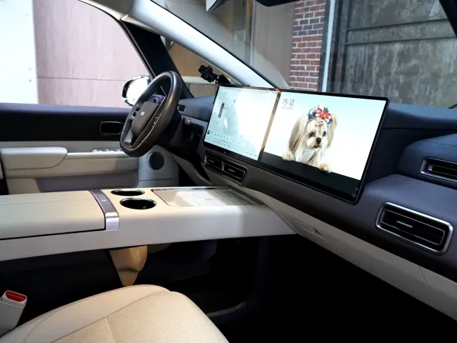 Li Auto MEGA — Фото автомобиля 8