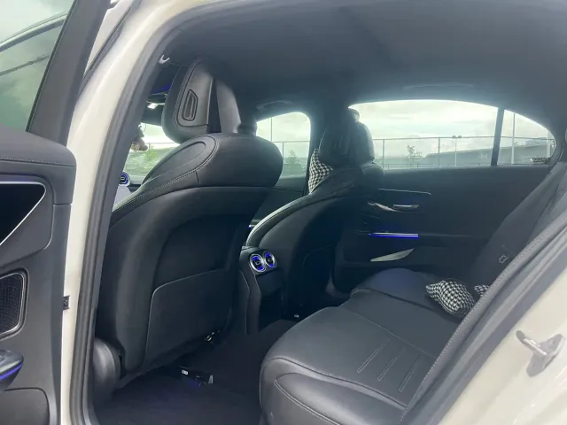 Mercedes-Benz C-Class — Фото автомобиля 6