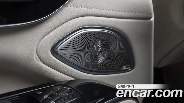 Mercedes-Benz EQS — Фото автомобиля 16