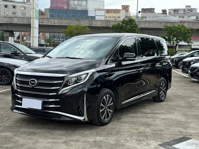 Фотография автомобиля — GAC Trumpchi M8