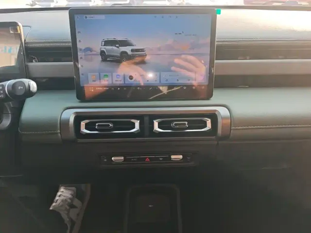 Baojun Yep Plus — Фото автомобиля 12