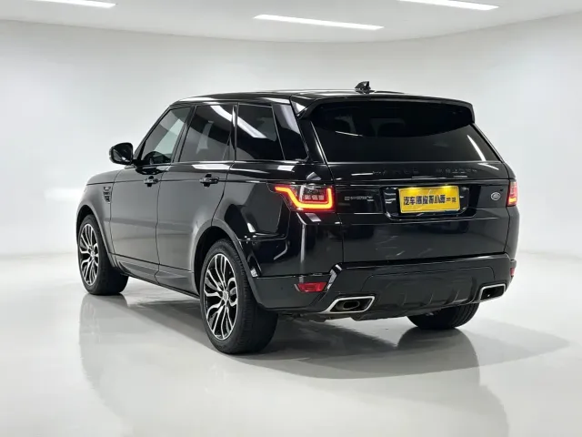 Land Rover Range Rover Sport — Фото автомобиля 9