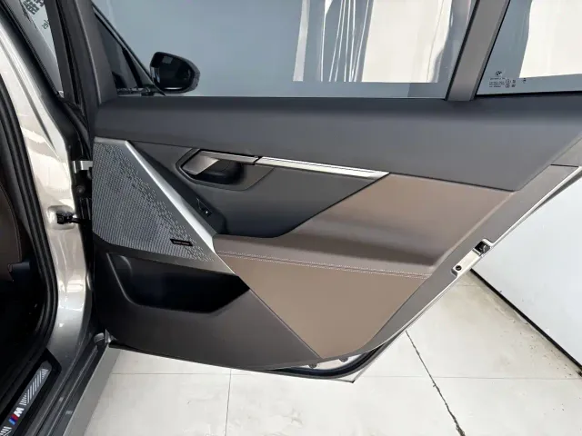 BMW 5 Series — Фото автомобиля 22