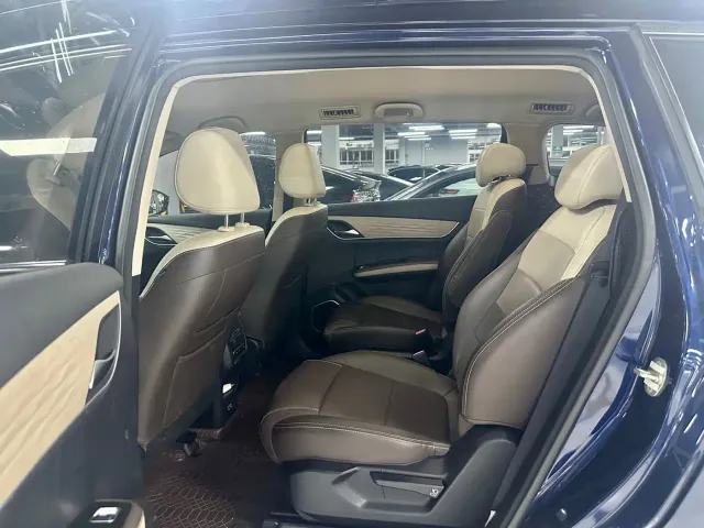 BYD Song MAX — Фото автомобиля 7