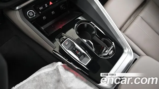 Audi Q5 40 TFSI quattro Advanced — Фото автомобиля 9