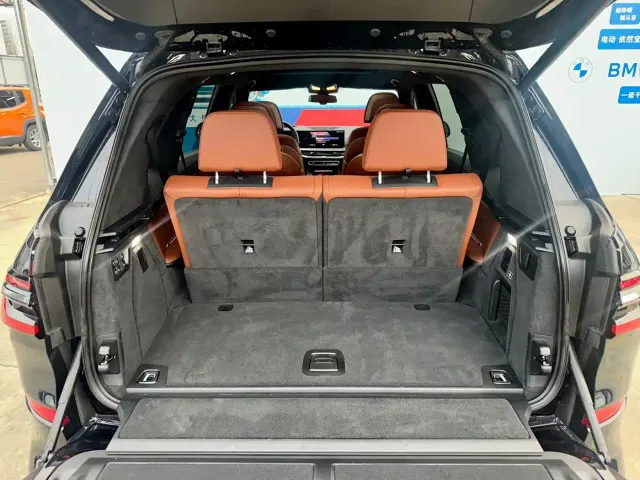 BMW X7 — Фото автомобиля 11