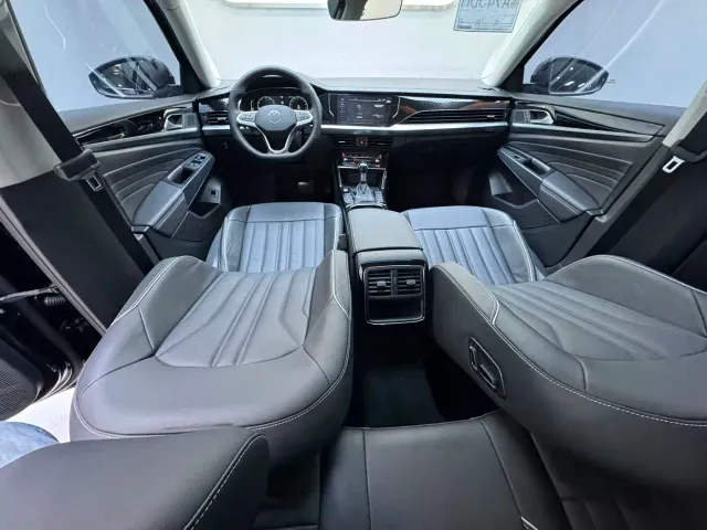 Volkswagen Passat — Фото автомобиля 10