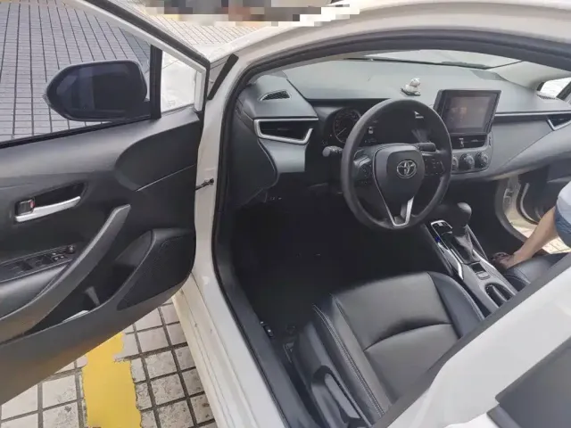 Toyota Corolla — Фото автомобиля 12