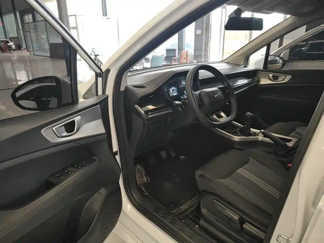Wuling Motors Wuling Jiachen 2022 1.5L Manual Joy Elite — Фото автомобиля 15