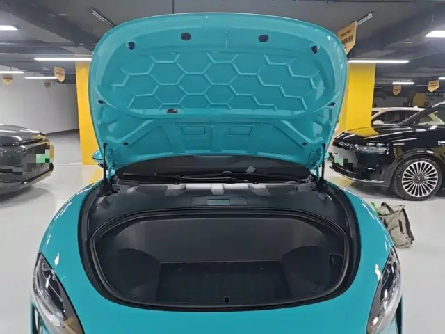 Xiaomi SU7 — Фото автомобиля 19