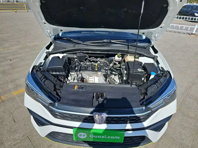 Roewe i5 — Фото автомобиля 21