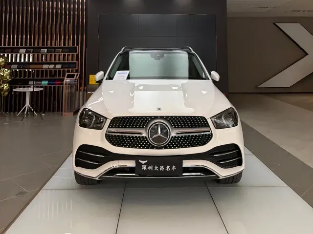 Mercedes-Benz GLE-Class — Фото автомобиля 2