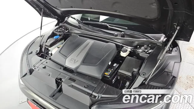 Kia EV6 — Фото автомобиля 9