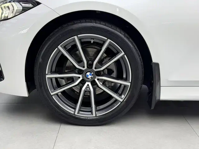 BMW 3 Series — Фото автомобиля 7