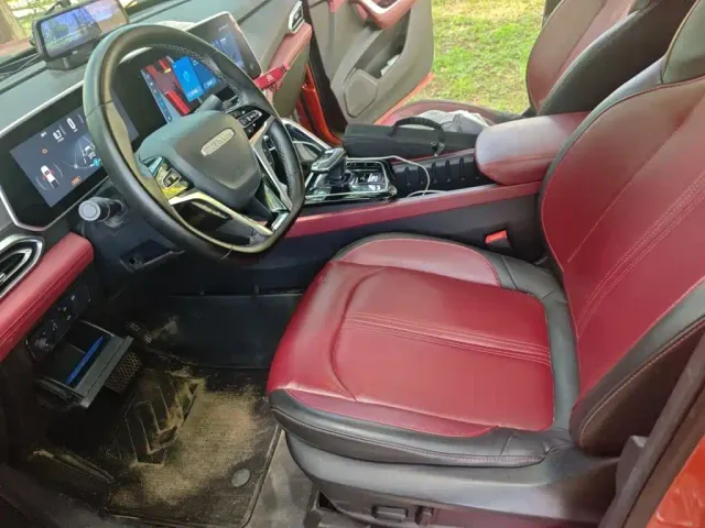 Maxus T90 — Фото автомобиля 7