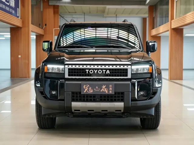 Toyota Prado — Фото автомобиля 2