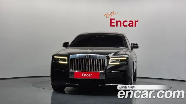 Rolls-Royce Ghost 2nd Gen — Фото автомобиля 3