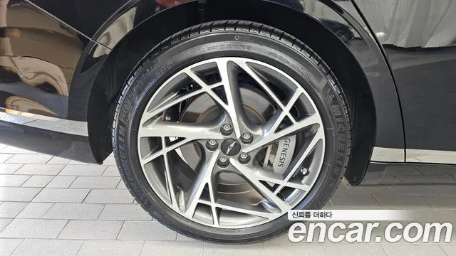 Genesis G90 — Фото автомобиля 5