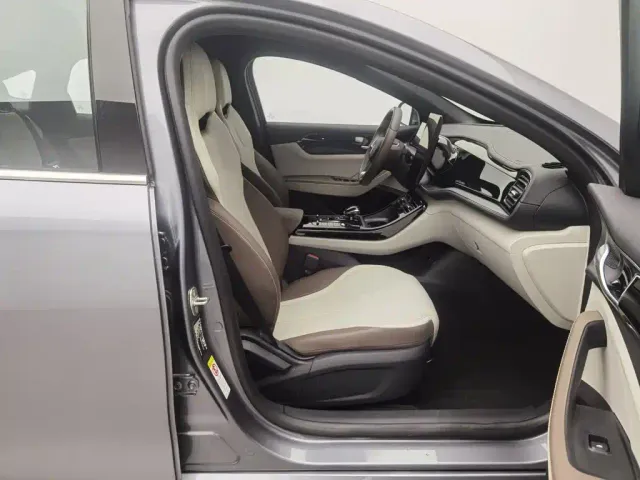 BYD Qin PLUS — Фото автомобиля 23