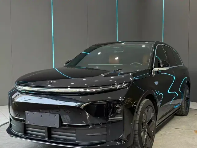 Фотография автомобиля — Li Auto L6