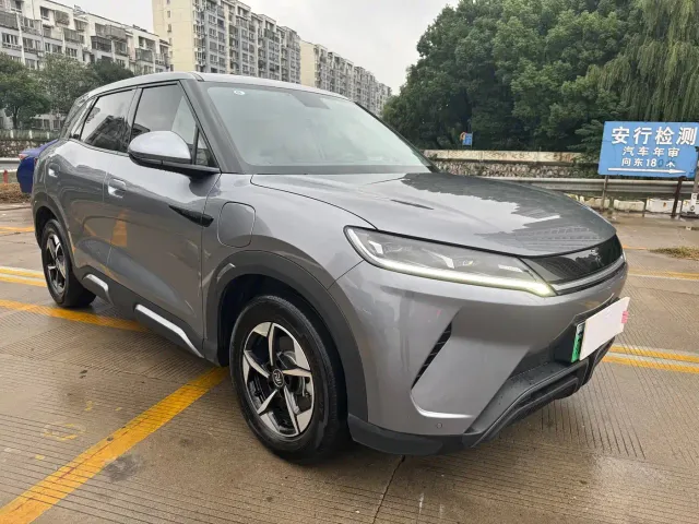 BYD Yuan UP — Фото автомобиля 8