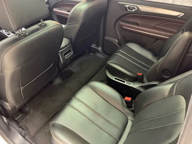 GAC Trumpchi M6 — Фото автомобиля 12