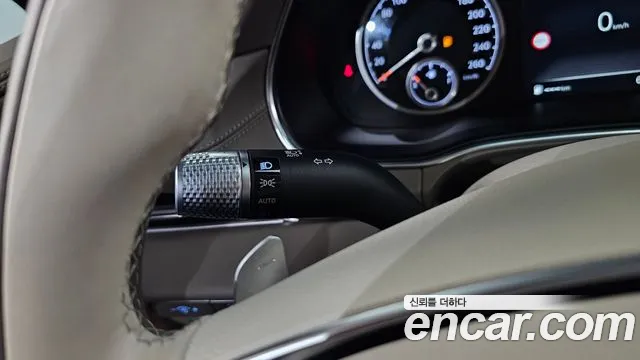 Genesis GV80 2.5T Бензин AWD — Фото автомобиля 30