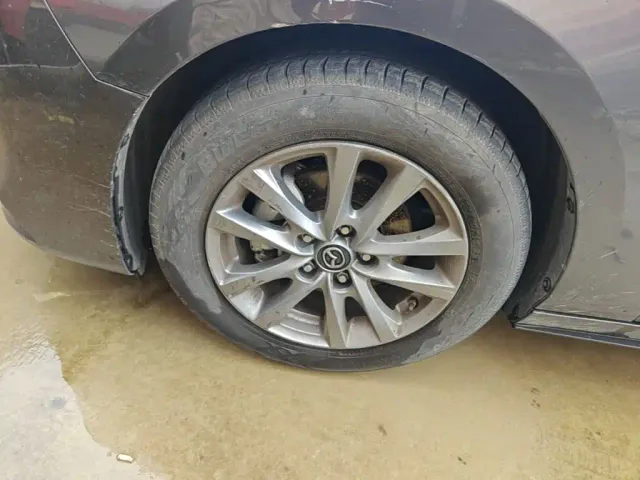 Mazda Axela — Фото автомобиля 22