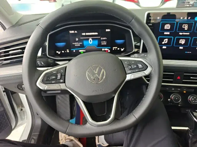 Volkswagen Sagitar — Фото автомобиля 10