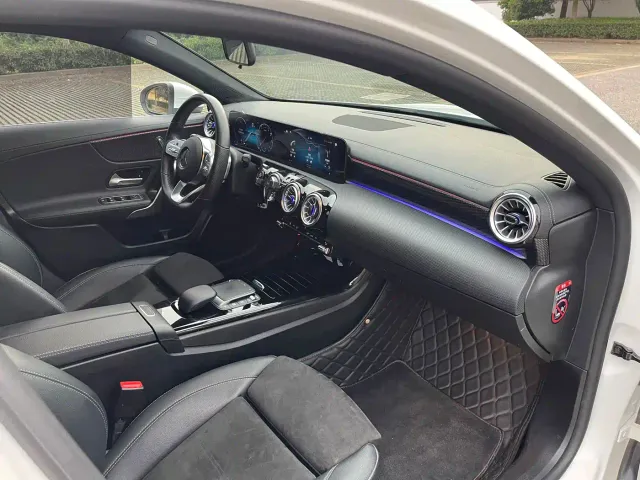 Mercedes-Benz A-Class — Фото автомобиля 9