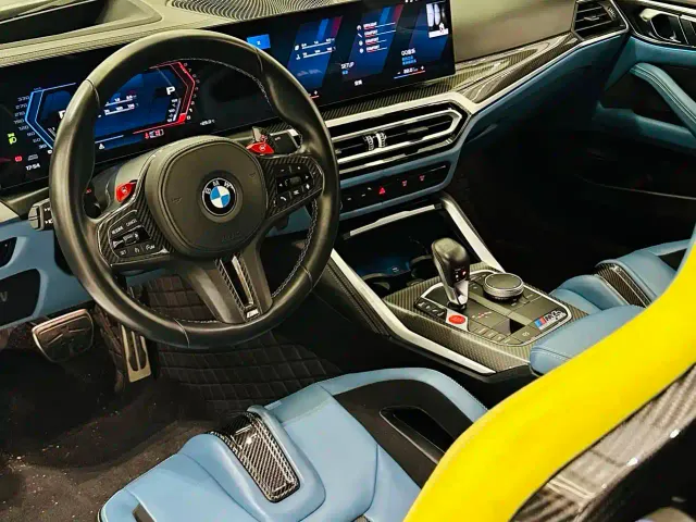 BMW M4 — Фото автомобиля 3