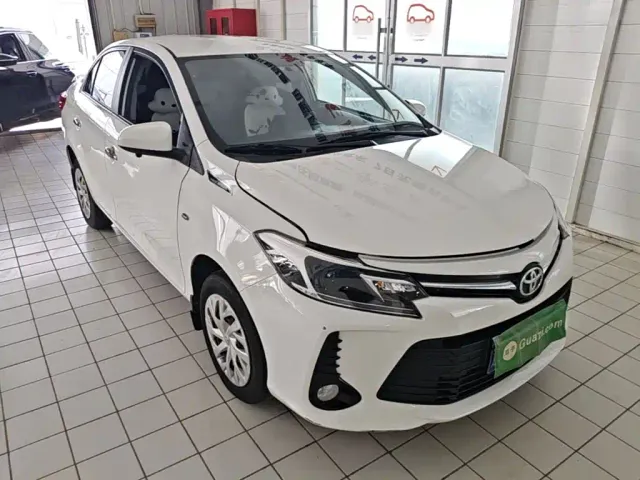 Toyota Vios — Фото автомобиля 3