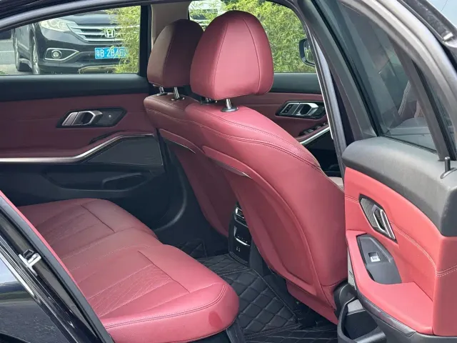 BMW 3 Series — Фото автомобиля 9