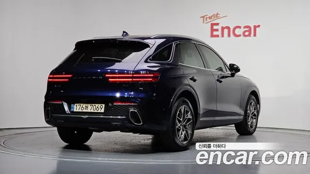 Genesis GV70 2.5T Бензин AWD — Фото автомобиля 2