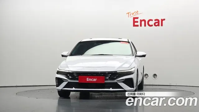 Hyundai Avante CN7 — Фото автомобиля 3