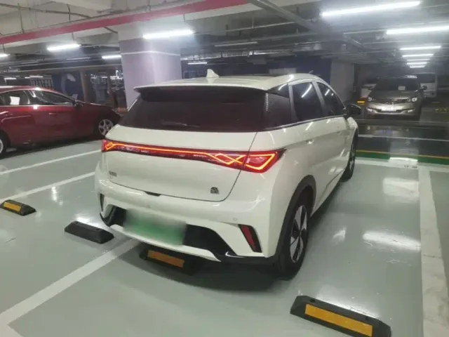 BYD Dolphin — Фото автомобиля 6