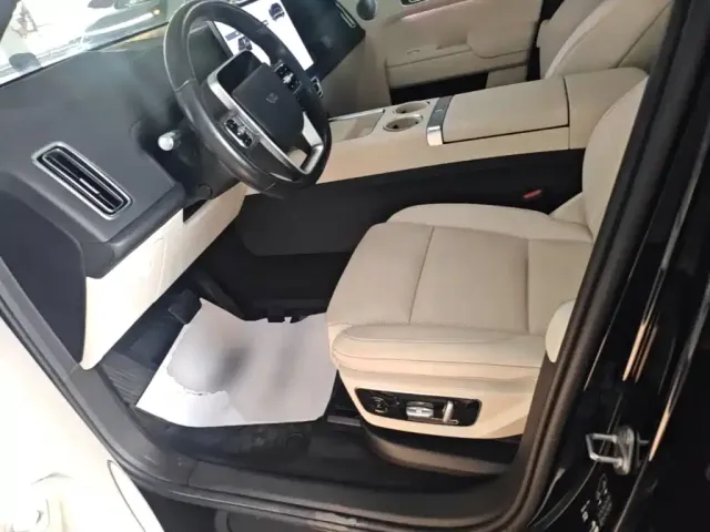 Li Auto L7 — Фото автомобиля 14