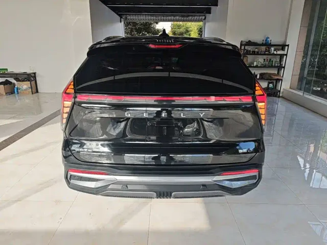 Geely Boyue L — Фото автомобиля 5