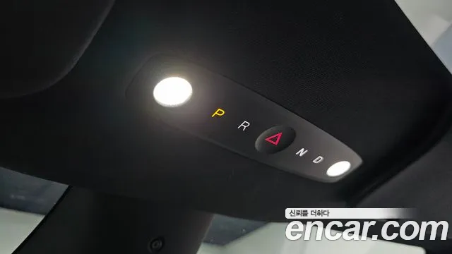 Tesla Model Y — Фото автомобиля 4