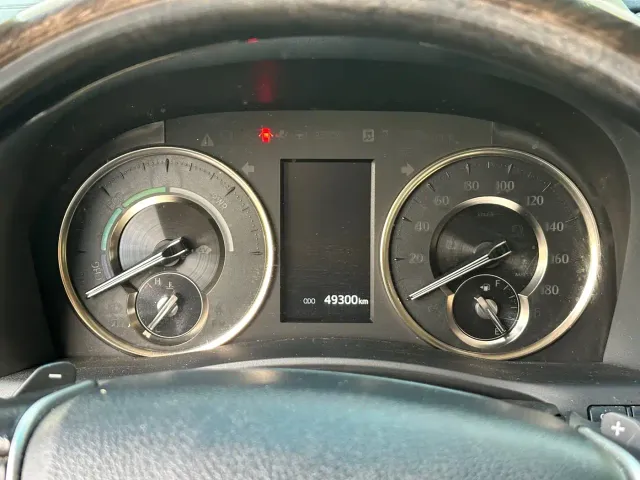 Toyota Alphard — Фото автомобиля 21