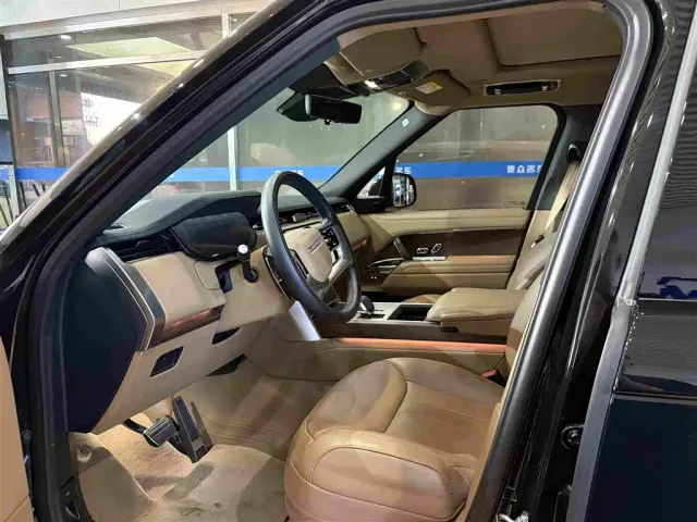 Land Rover Range Rover — Фото автомобиля 4