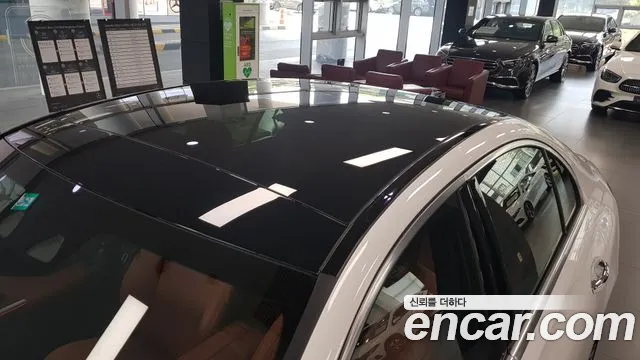 Mercedes-Benz C-Class — Фото автомобиля 12