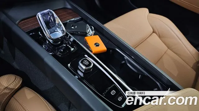 Volvo XC60 2nd Gen — Фото автомобиля 9