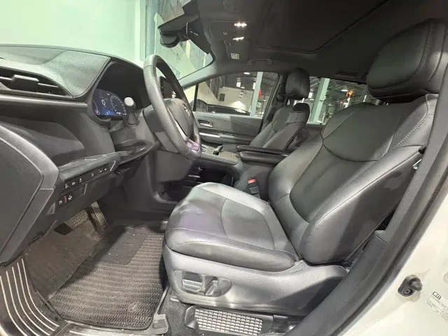Toyota Granvia — Фото автомобиля 4