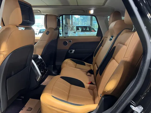 Land Rover Range Rover Sport — Фото автомобиля 14